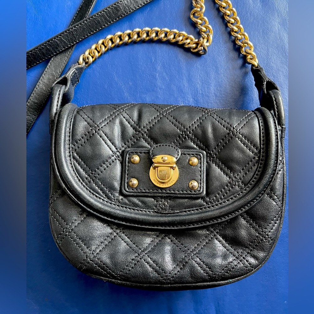 MARC JACOBS Black Leather Quilted small Cooper bag Gold Chain Hardware EUC